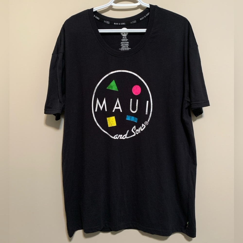 Maui & Sons tee, size XL